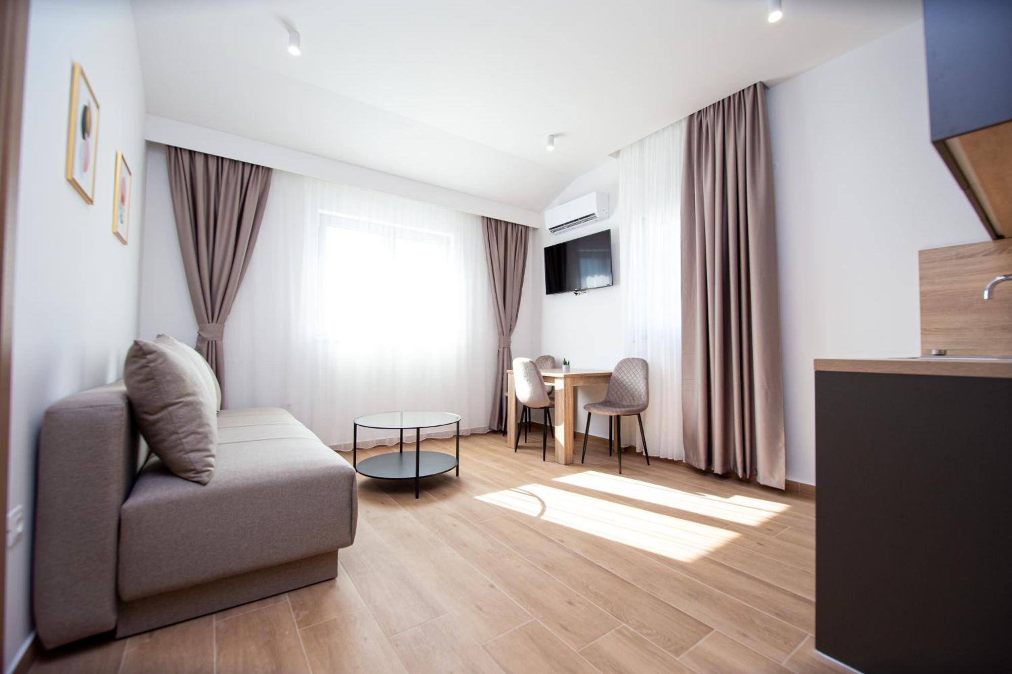 Apartments Sirena - Modern Stay With Free Parking Budva Kültér fotó